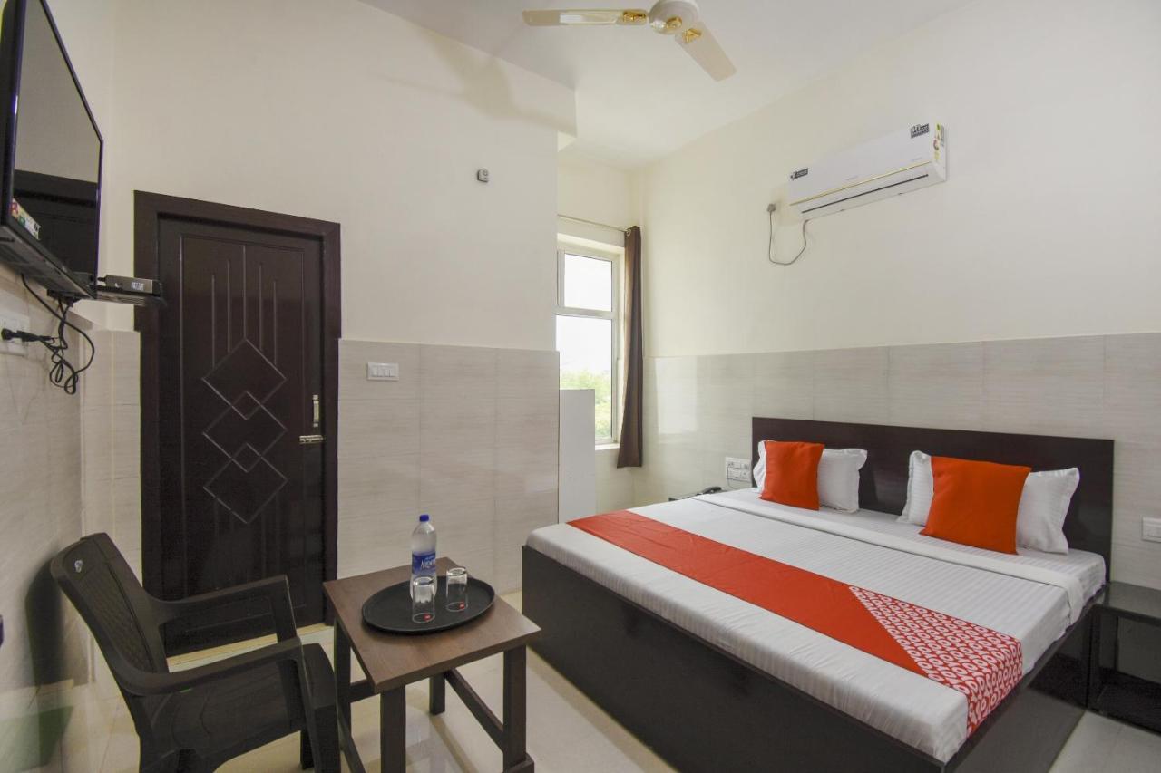 Flagship 75751 Hotel Surya Bahadrabad Exterior photo